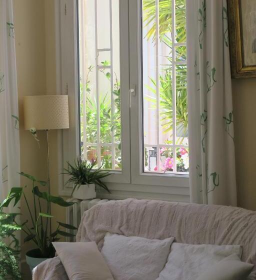 B&b Le Patio En Ville   Chambres D Hôtes