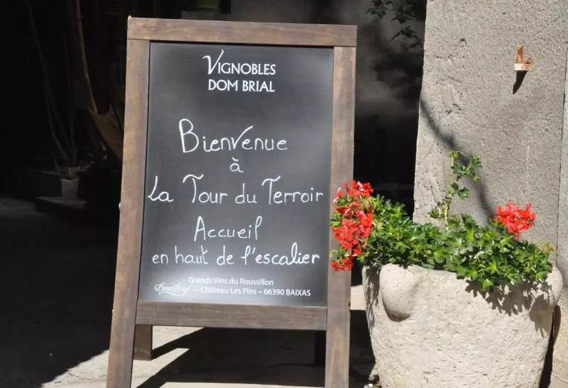 Aamiaismajoitus (B&B) La Tour Du Terroir