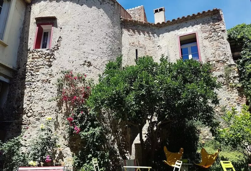 Aamiaismajoitus (B&B) La Tour Du Terroir