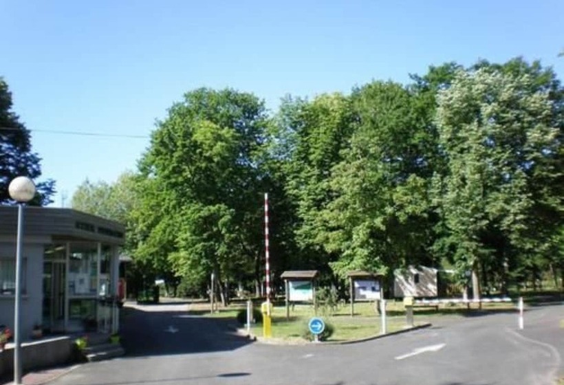 فندق Camping Le Rochat