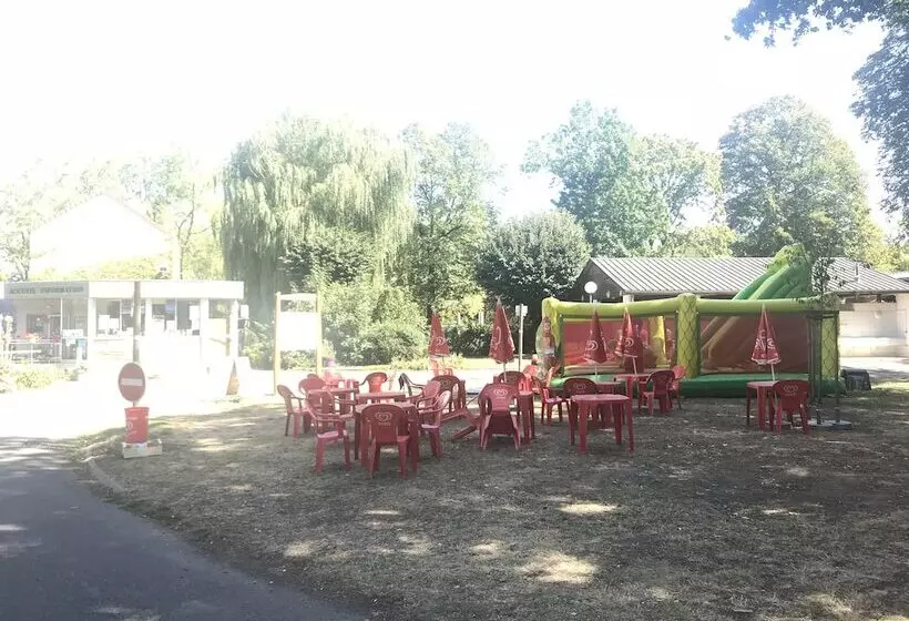 هتل Camping Le Rochat
