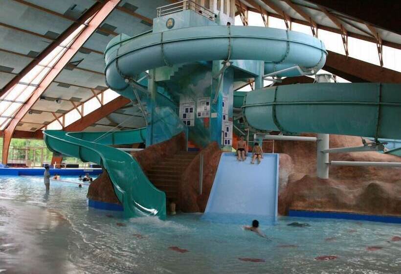 فندق Camping Le Rochat