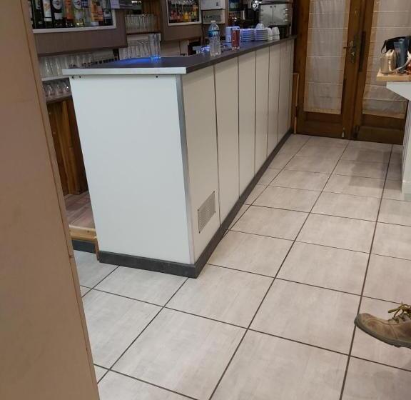 Отель La Chaumiere