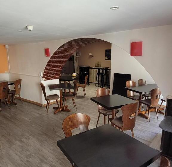 Отель La Chaumiere