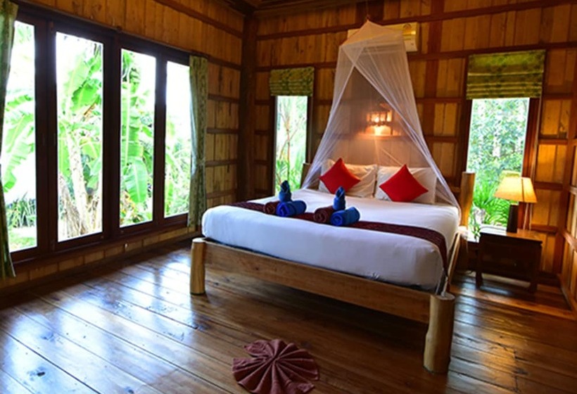 酒店 Thiw Son Beach Resort