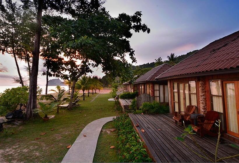 酒店 Thiw Son Beach Resort