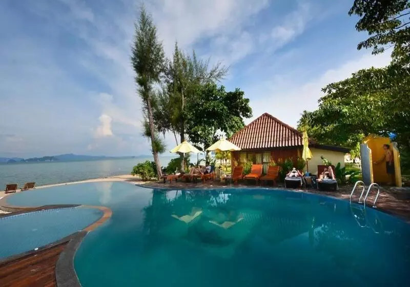 Hotelli Thiw Son Beach Resort