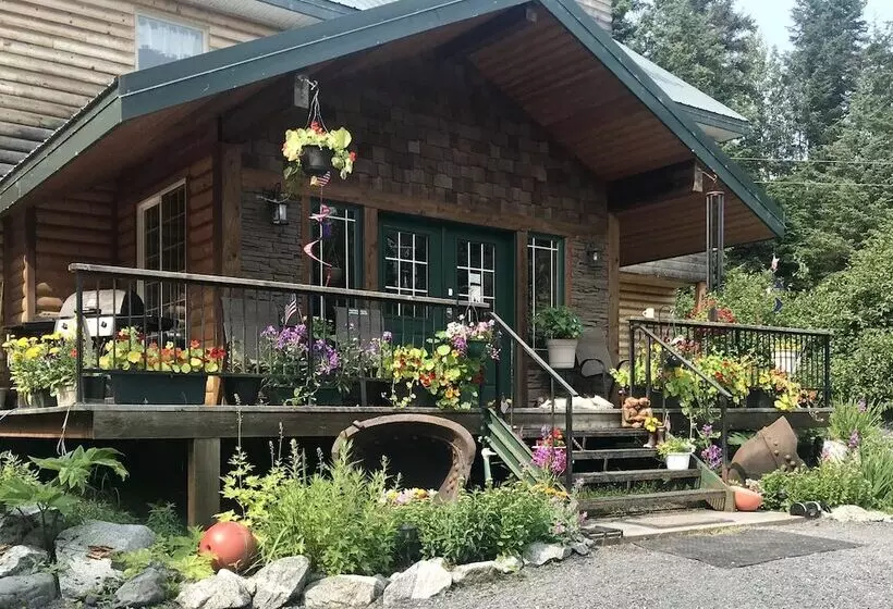 Hotelli Twin Peaks Lodge And Rv Park