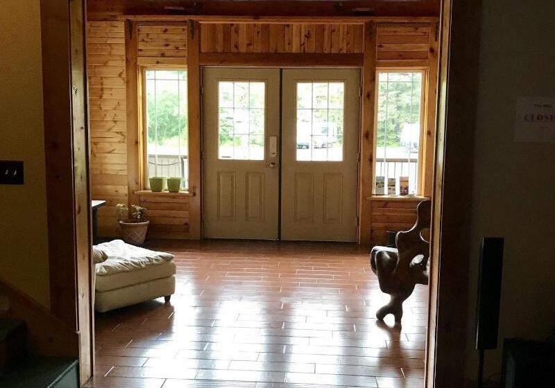 فندق Twin Peaks Lodge And Rv Park