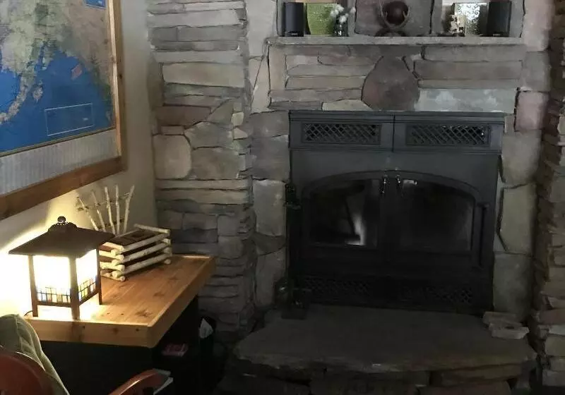 Hotelli Twin Peaks Lodge And Rv Park