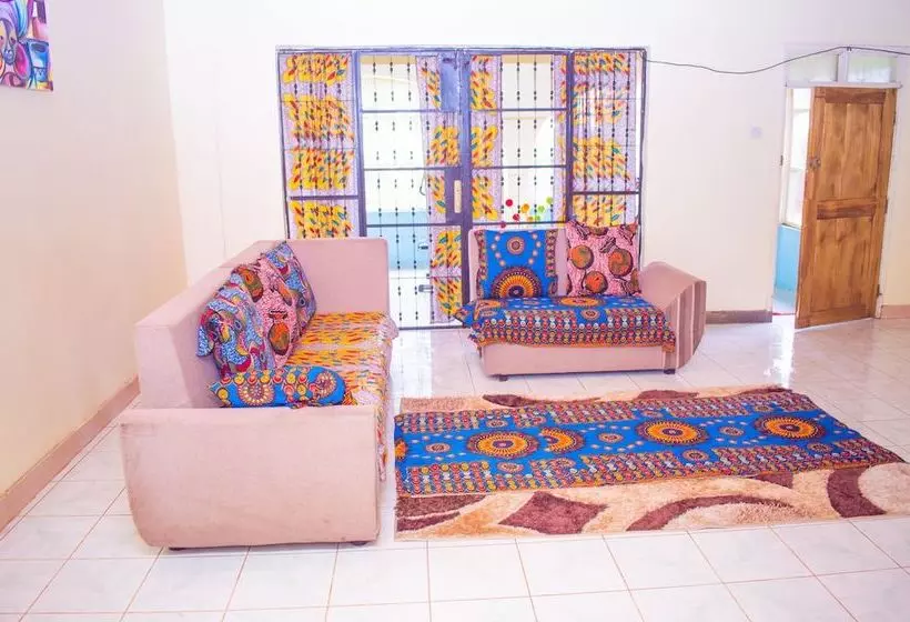 Kilihomebase & Campsite  Hostel