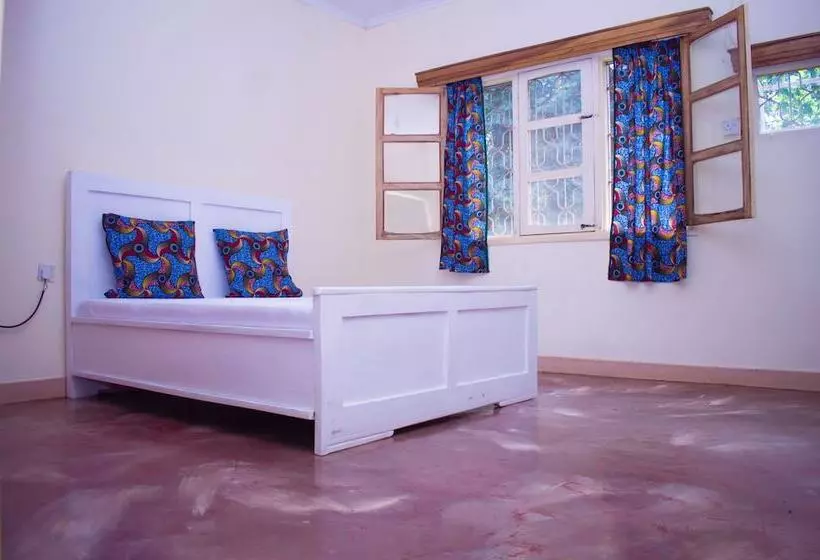 Kilihomebase & Campsite  Hostel