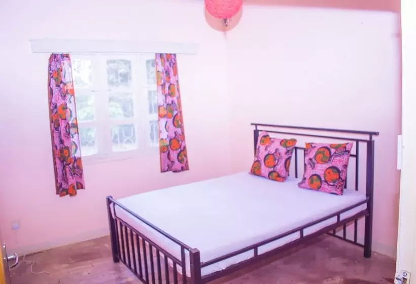 Kilihomebase & Campsite  Hostel