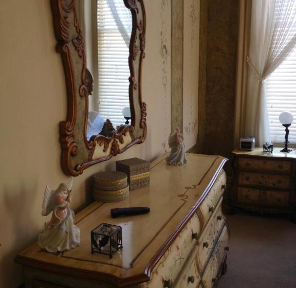 Main Street Bed & Breakfast