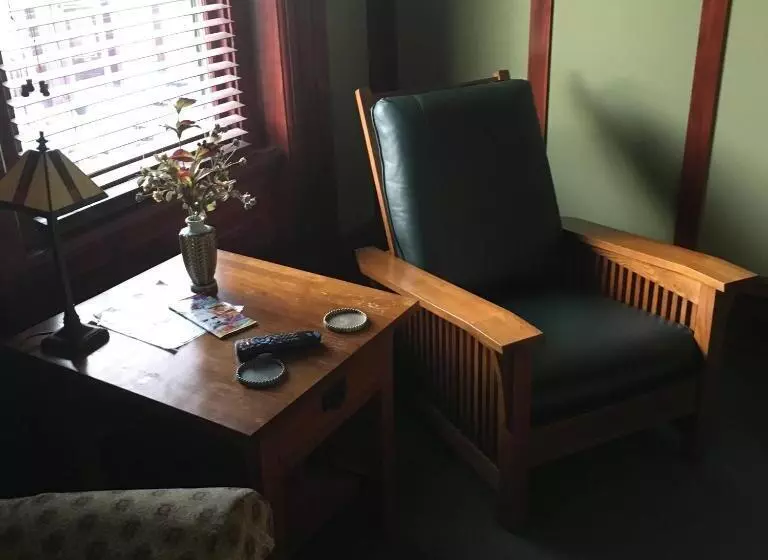 Main Street Bed & Breakfast