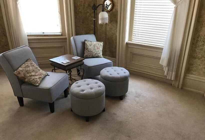 Main Street Bed & Breakfast