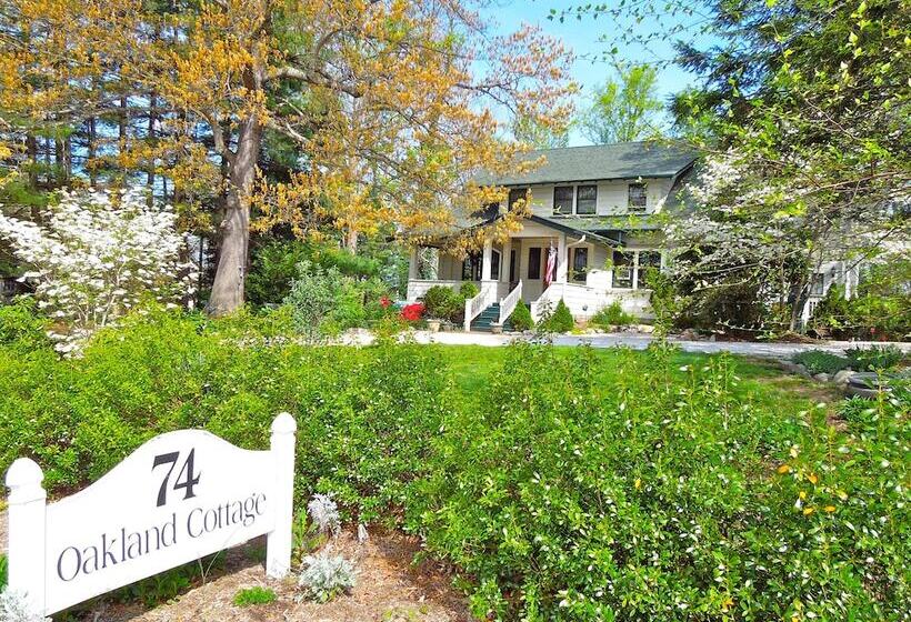 Oakland Cottage Bed And Breakfast