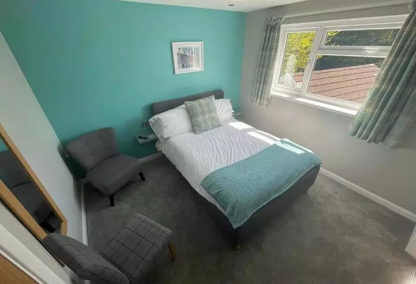 Majatalo Pen Mar Guest House