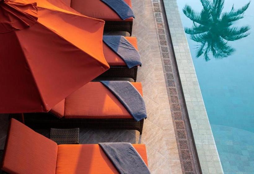 Thai Villa At Aspire Villas