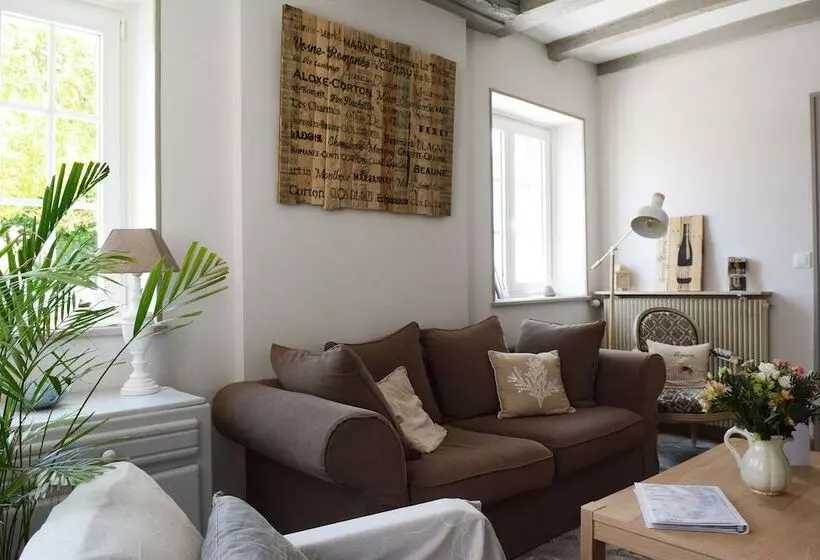 Aamiaismajoitus (B&B) Les Plumes