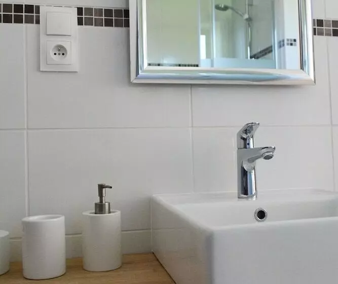 Aamiaismajoitus (B&B) Les Plumes