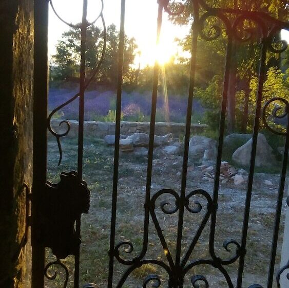 צימר Mas Les Echelettes