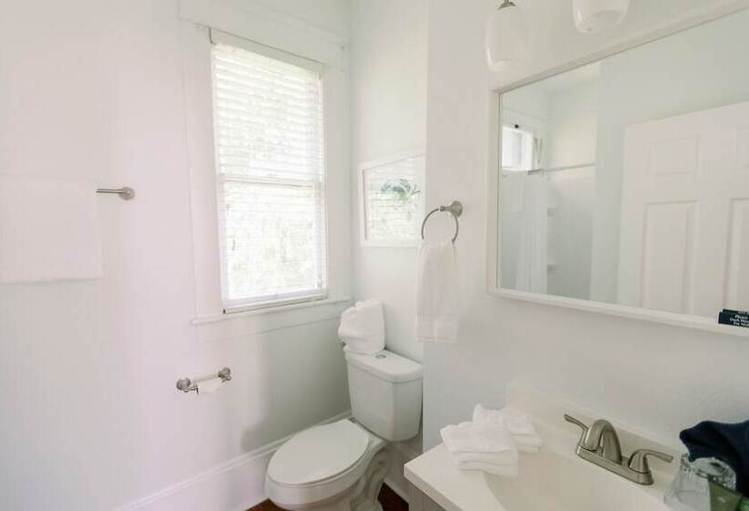 مبيت وإفطار The Foxtail Estate