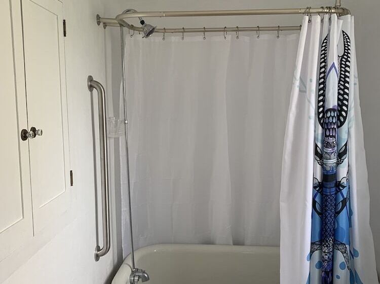 مبيت وإفطار The Foxtail Estate