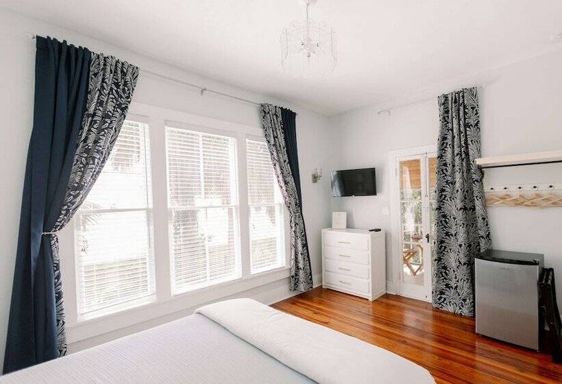 مبيت وإفطار The Foxtail Estate