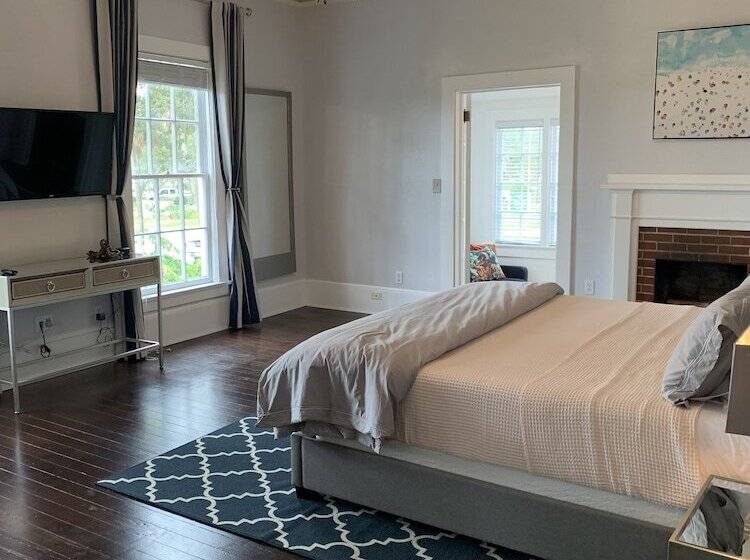 مبيت وإفطار The Foxtail Estate