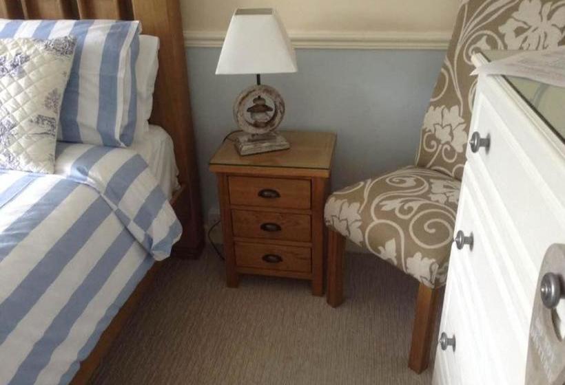 Bed and Breakfast The Gables Guest House