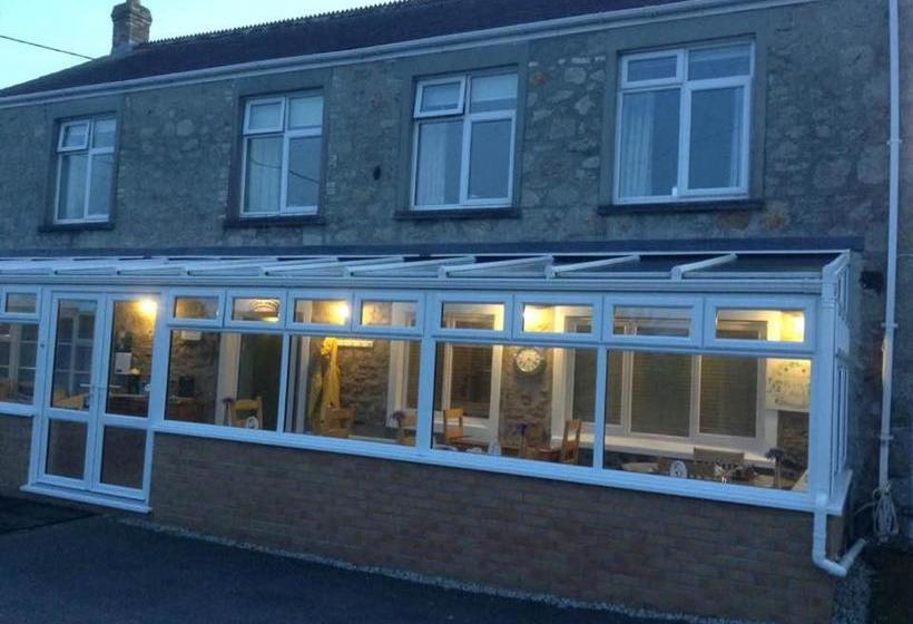 Bed and Breakfast The Gables Guest House