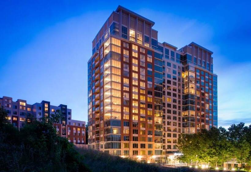 Bluebird Suites In Tysons Corner