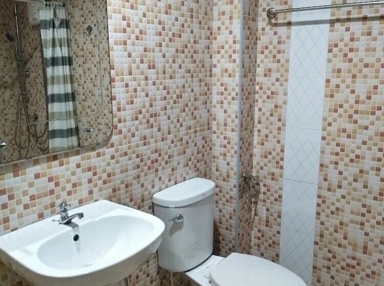 فندق Ausgust Riverside Resort