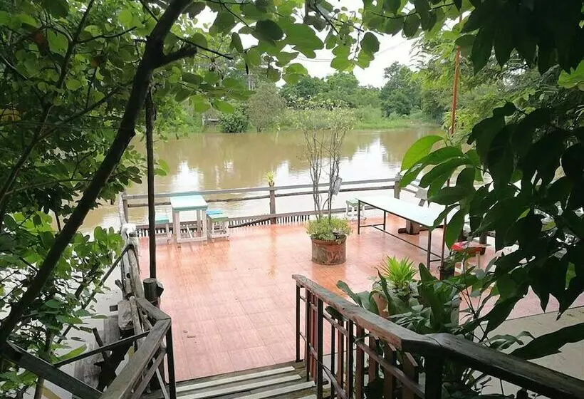 هتل Ausgust Riverside Resort