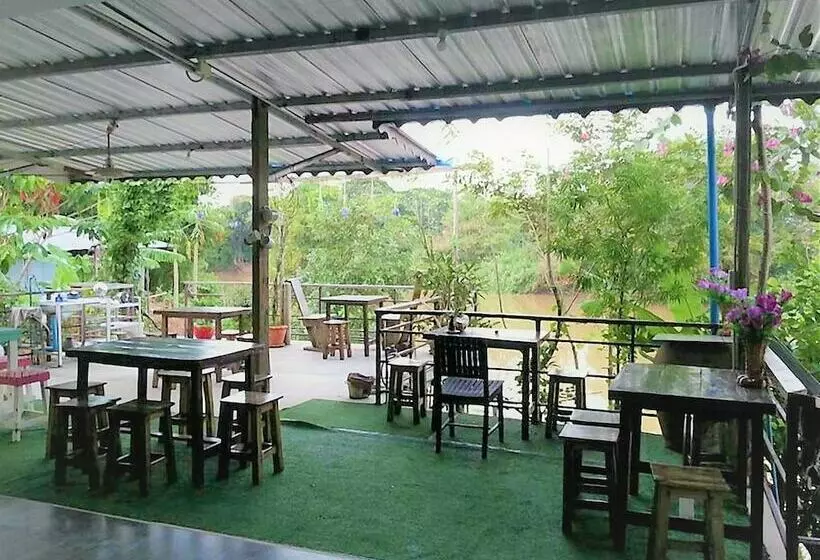 هتل Ausgust Riverside Resort