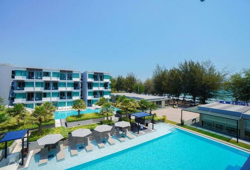 Hotel Bay Window At Sea