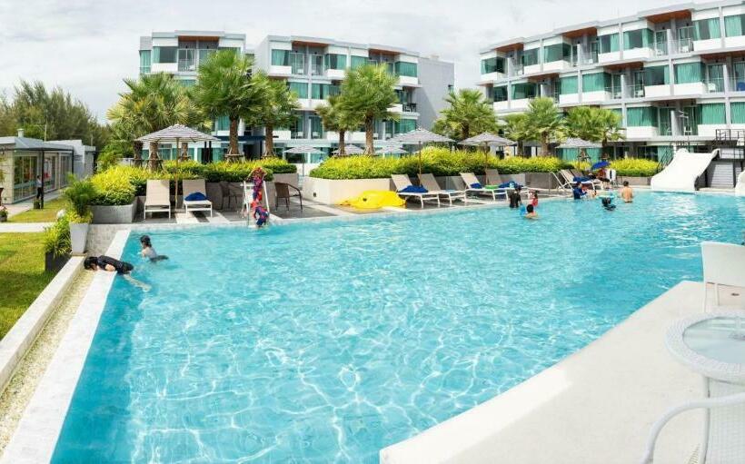 Hotel Bay Window At Sea