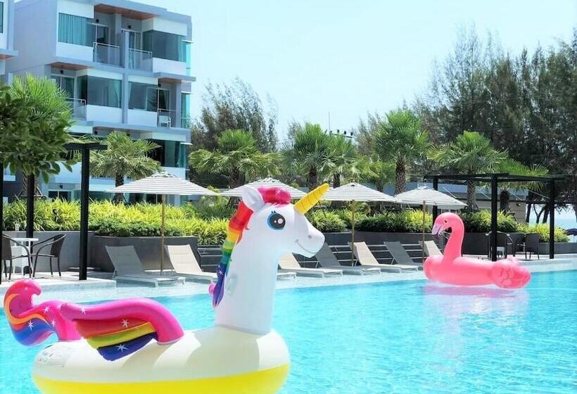 Hotel Bay Window At Sea