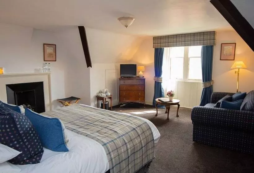 Hotel Chirnside Hall