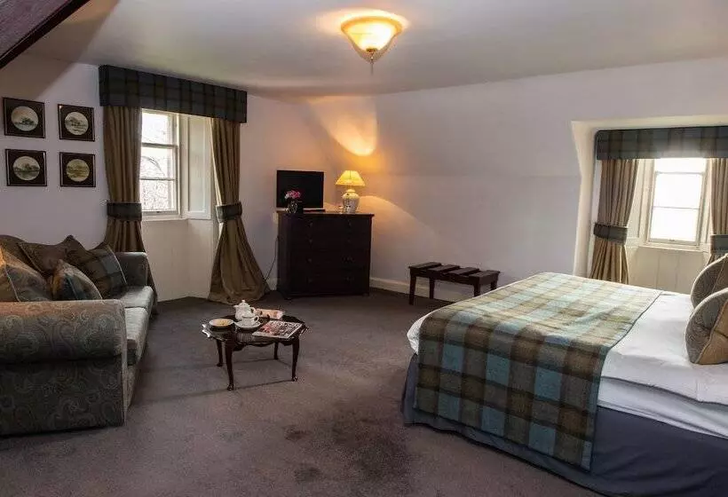 Hotel Chirnside Hall