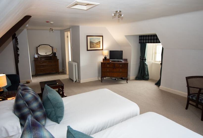 Hotel Chirnside Hall