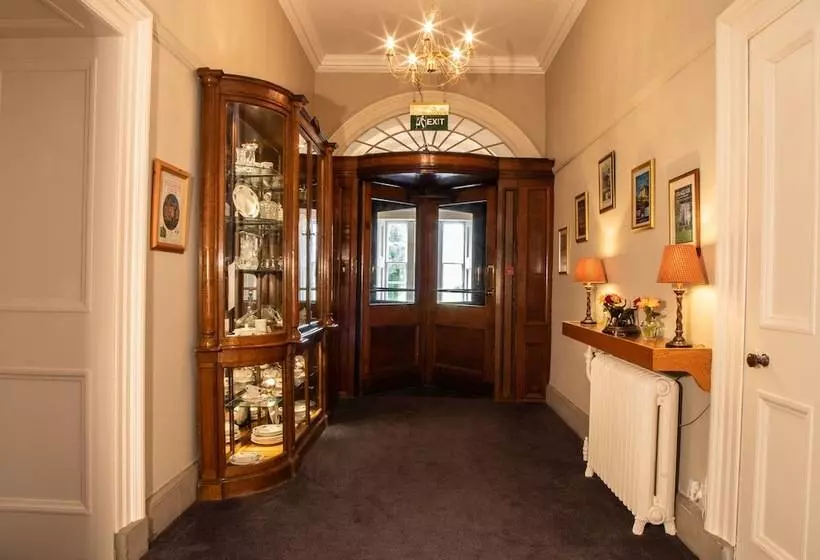 Hotel Chirnside Hall