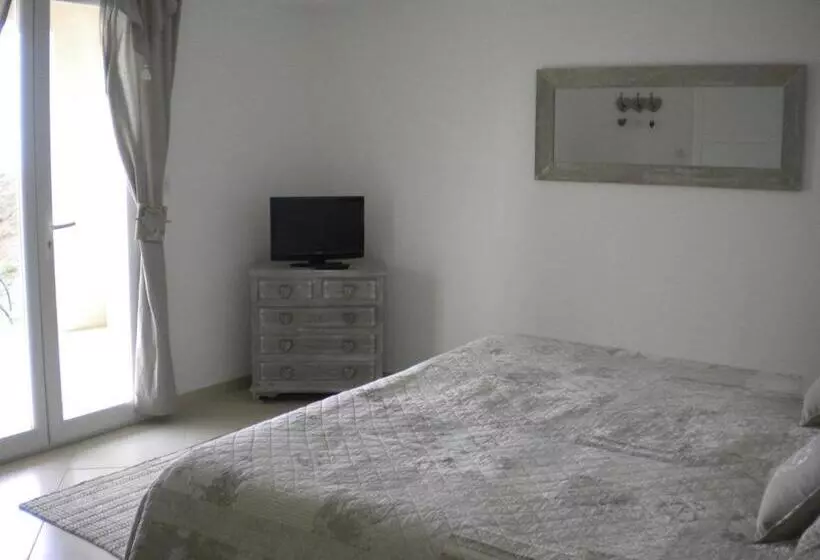 Hotelli Domaine De Campras B&b