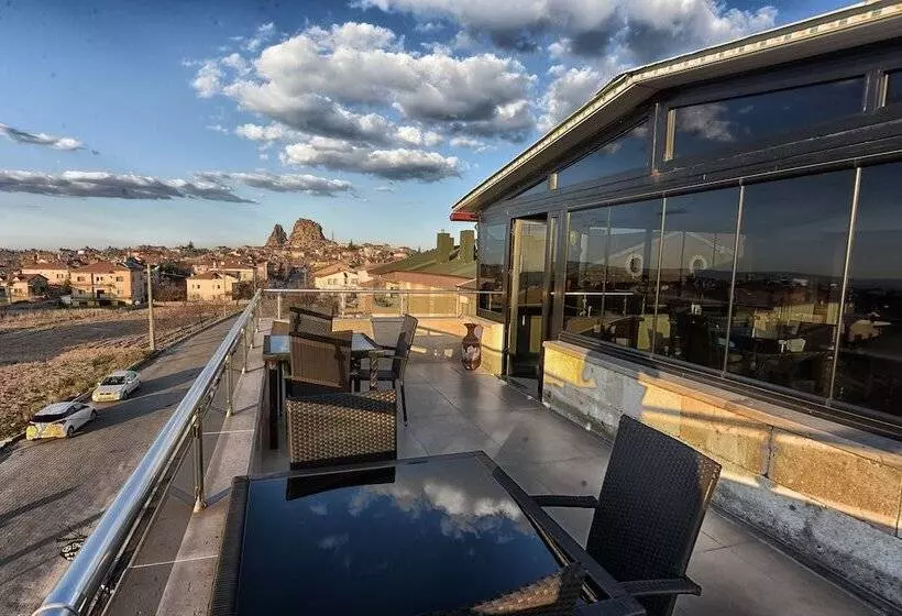 Hotelli El Nazar Stone Suite