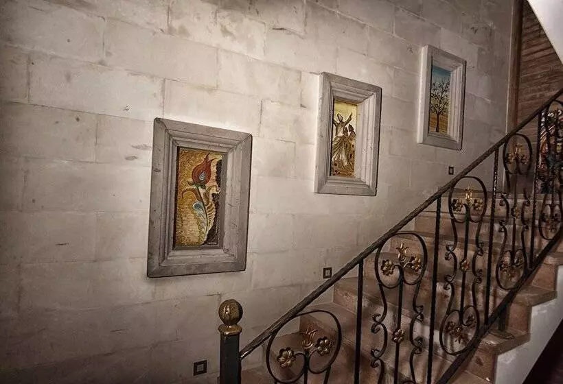 Hotelli El Nazar Stone Suite