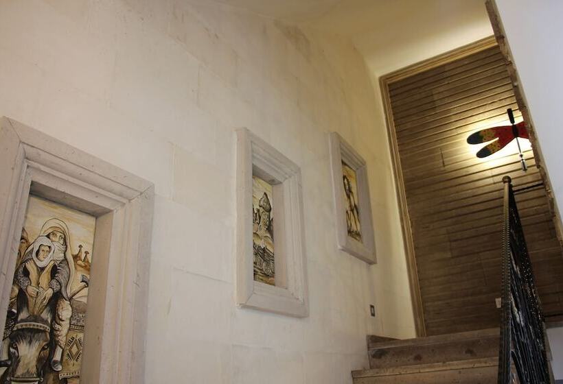 هتل El Nazar Stone Suite