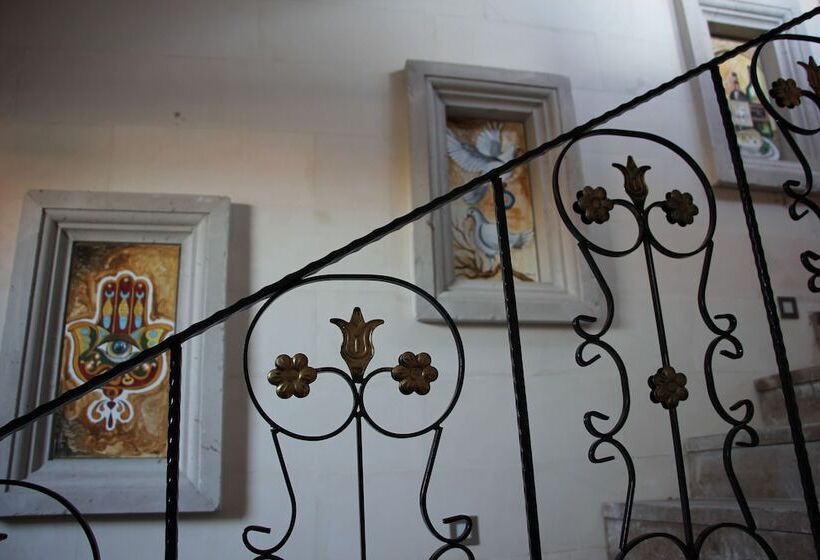 هتل El Nazar Stone Suite