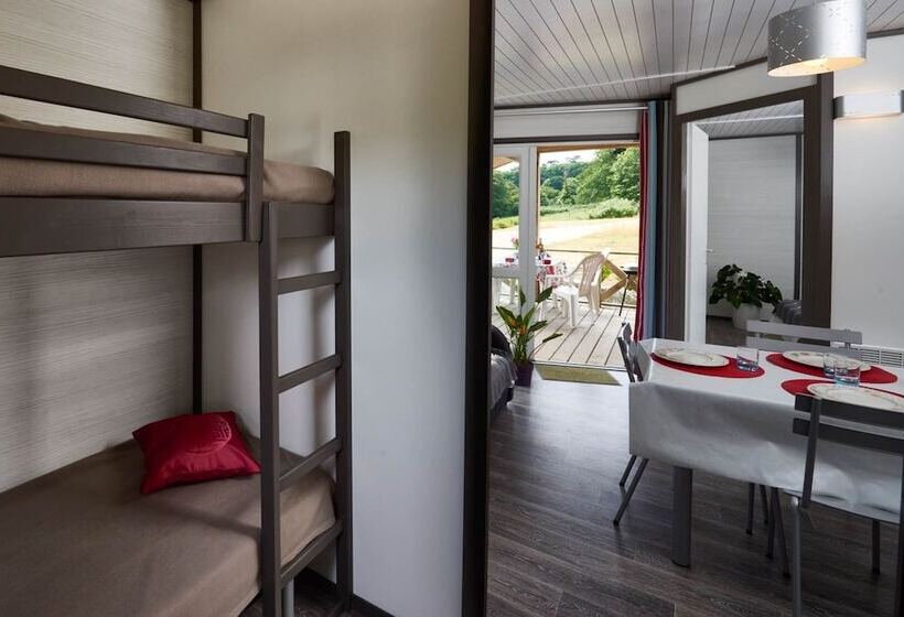 فندق Insolites Du Camping De Trezulien