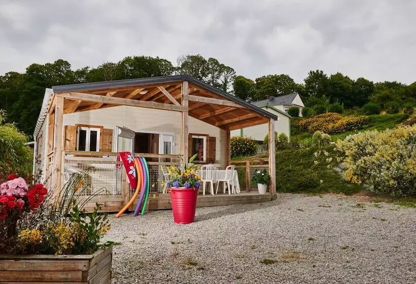 Hotelli Insolites Du Camping De Trezulien